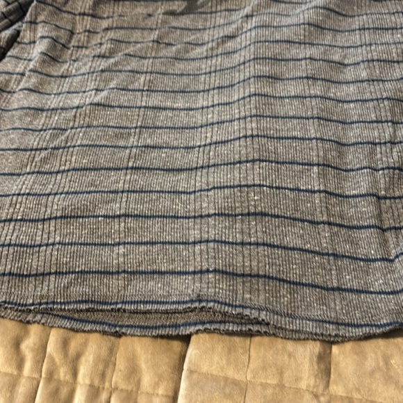 We the free ( free people) rubbed 3 quarter sleeve size large - Picture 3 of 6